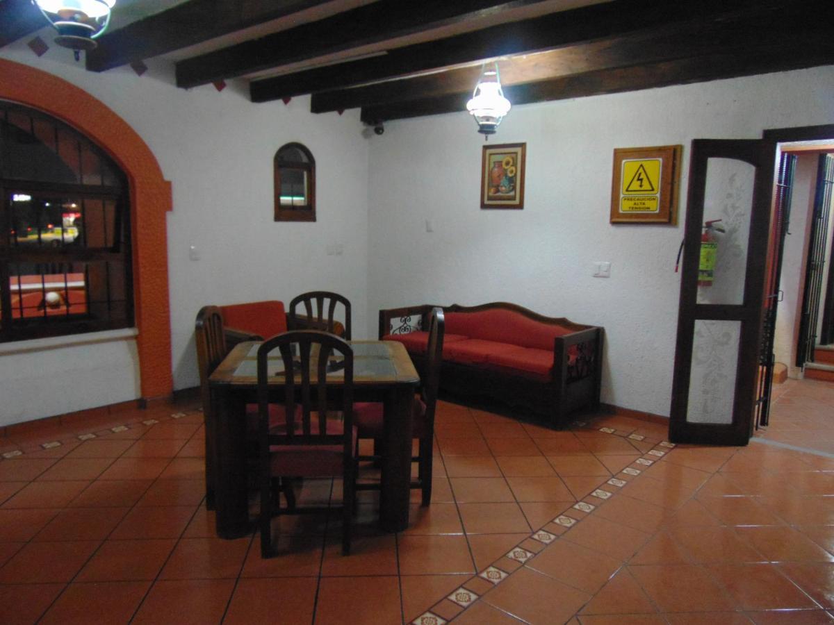 La Casa De La Abuela Hotell San Cristóbal de Las Casas Exteriör bild